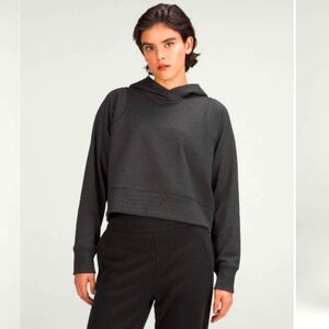 Lululemon Loungeful Cropped Hoodie Spark Size 4